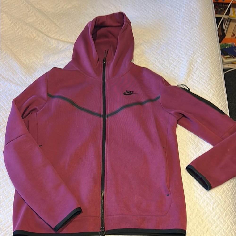 Nike Pink Utility Jacket with Hood and Black Zipper